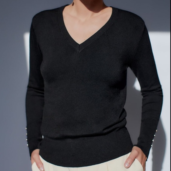 ZARA BNWT V-Neck Knit Sweater - Picture 1 of 5